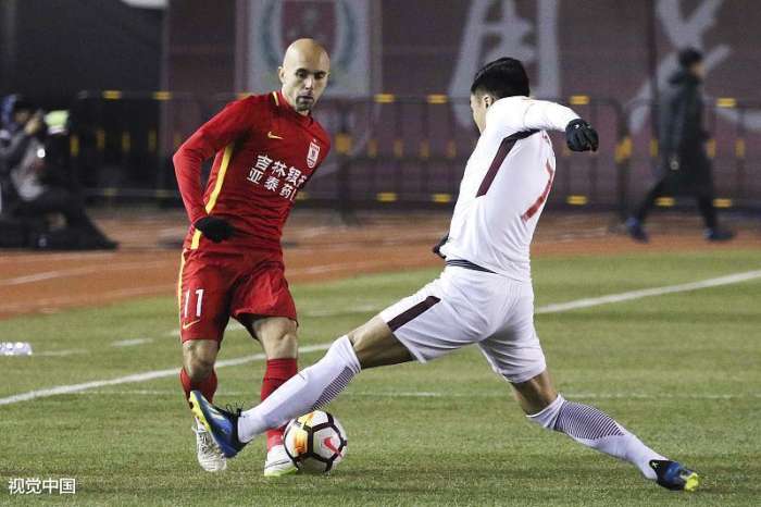  卡利亚里客场突围，意甲保级形势扑朔迷离