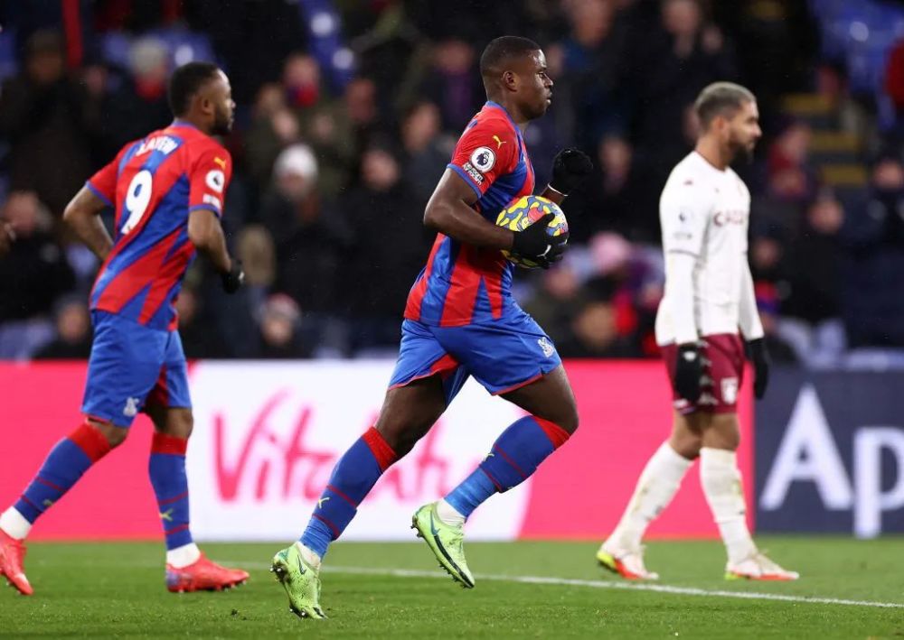  阿斯顿维拉大胜富勒姆,杰拉德激活进攻火力