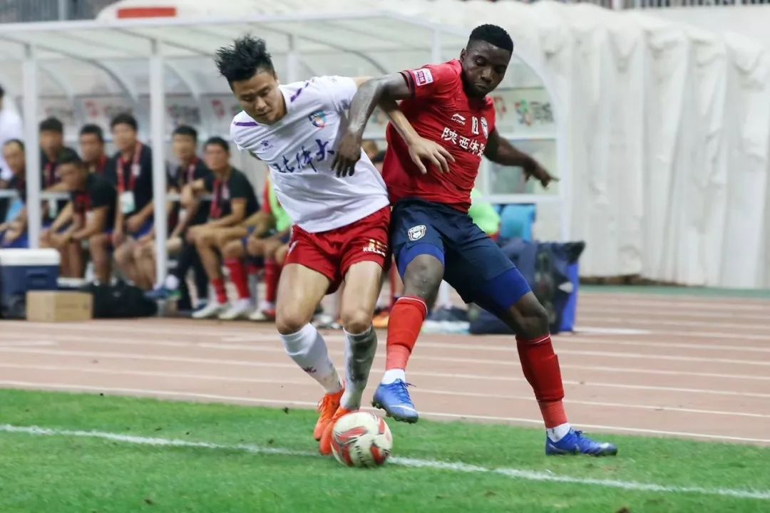  热那亚保级生死战，灯塔之城球队背水一战成功